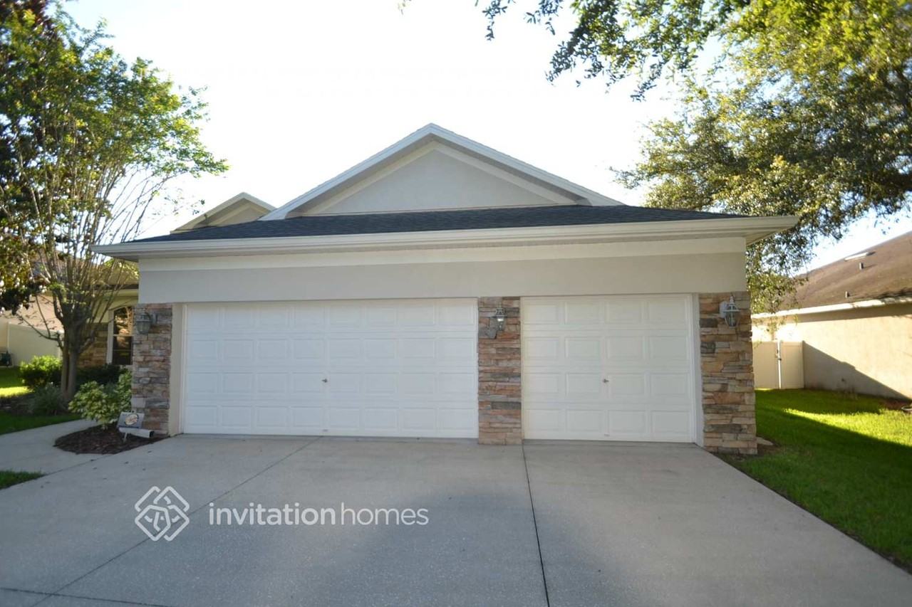 3410 Eastmonte Dr - Photo 2 of 22