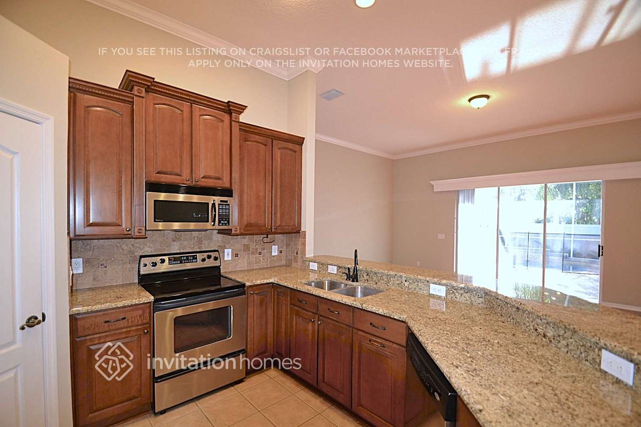 3410 Eastmonte Dr - Photo 7 of 22