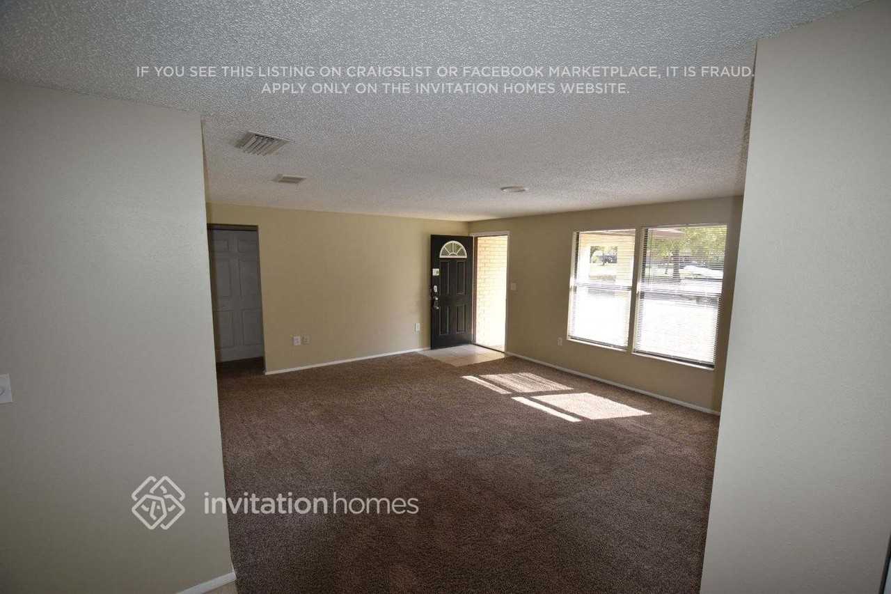 420 Arrowhead Ct - Photo 2 of 13