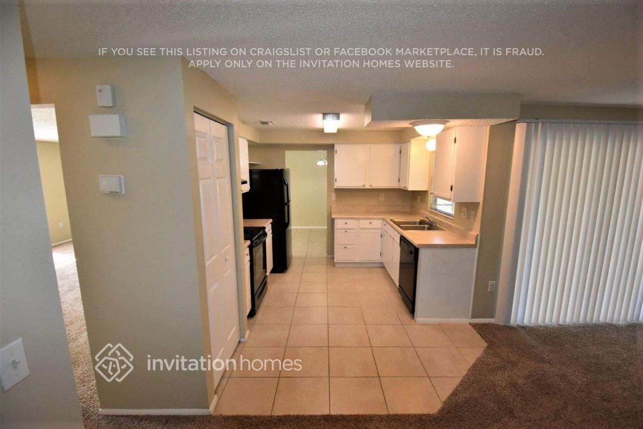 420 Arrowhead Ct - Photo 5 of 13