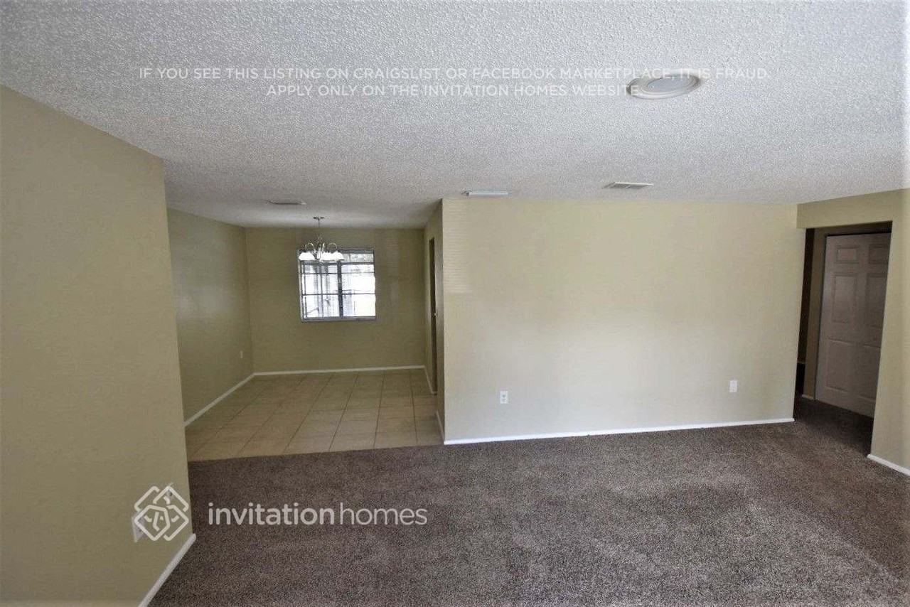 420 Arrowhead Ct - Photo 7 of 13