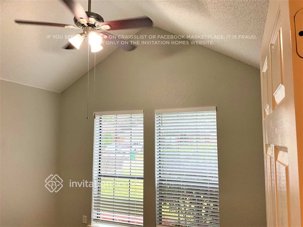 1117 Park Gln - Photo 5 of 16