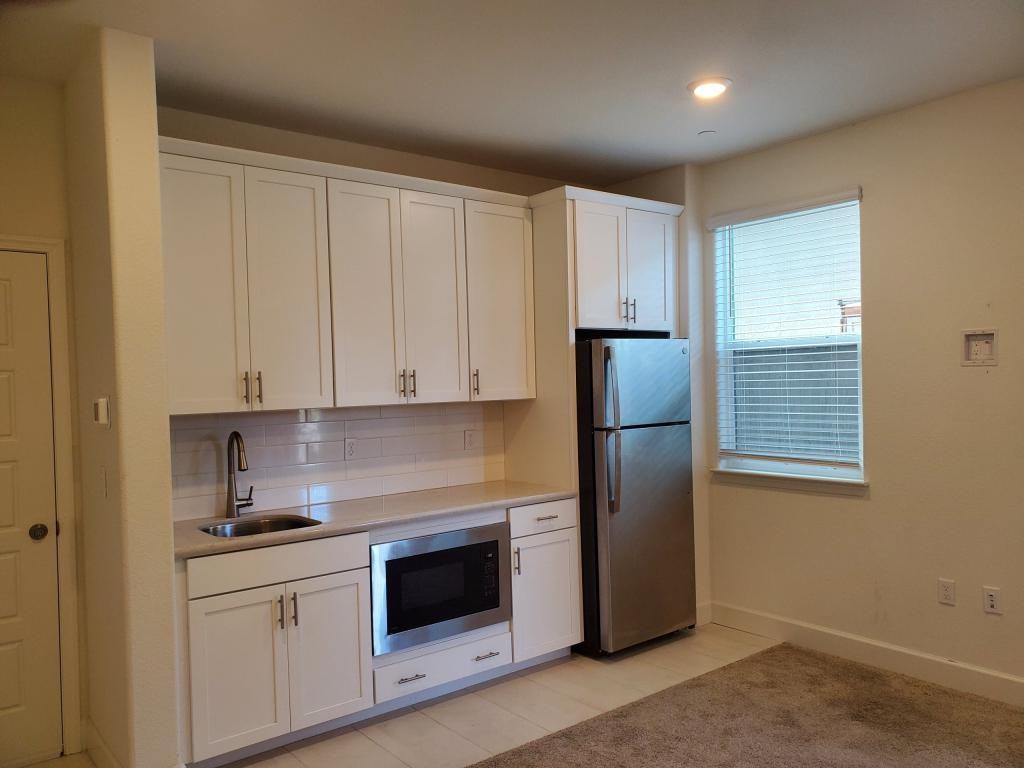 4067 Stanwick Ave - Photo 5 of 6