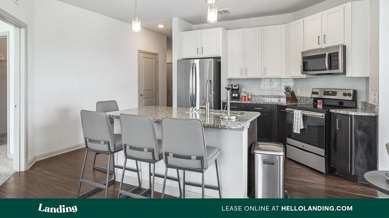 8525 Chevy chase Lake Terrace - Photo 6 of 48