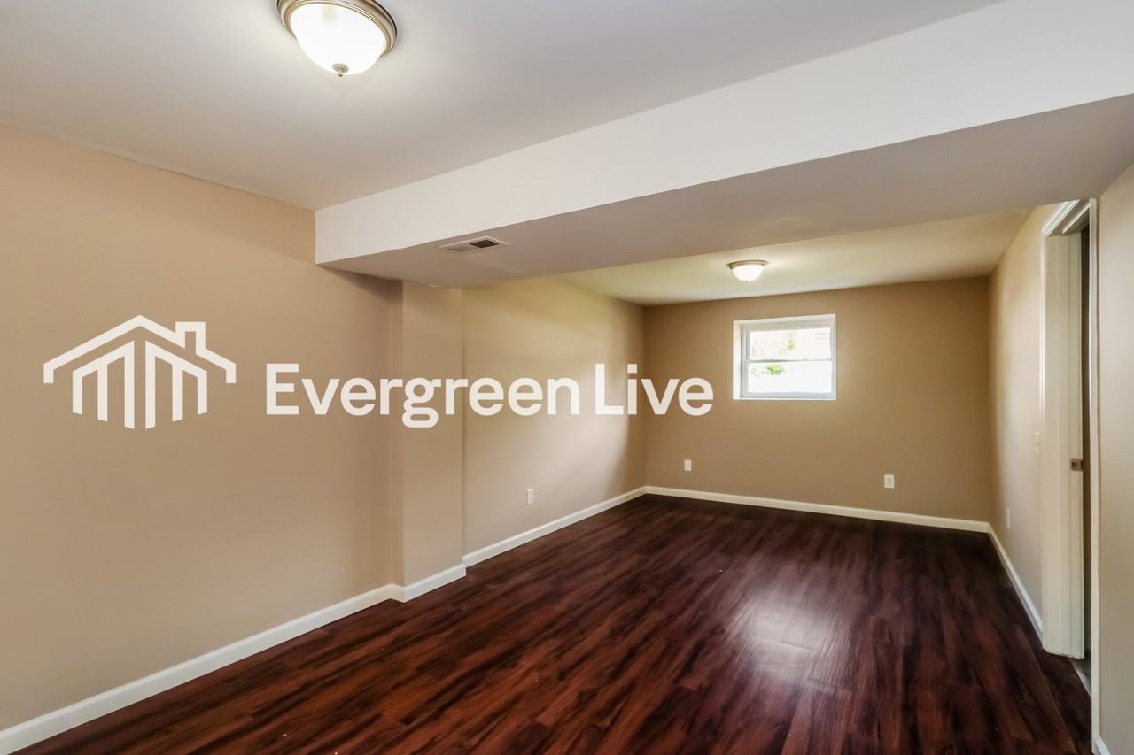 2549 Berthbrook Dr - Photo 7 of 15