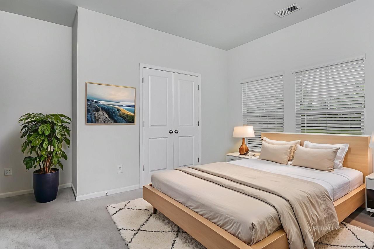 120 S Reindeer Rd - Photo 6 of 13