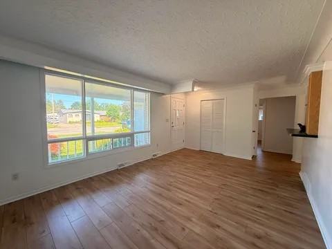 44 Valencourt Drive - Photo 2 of 11