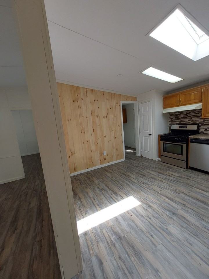 4044 Circle Dr - Photo 5 of 14