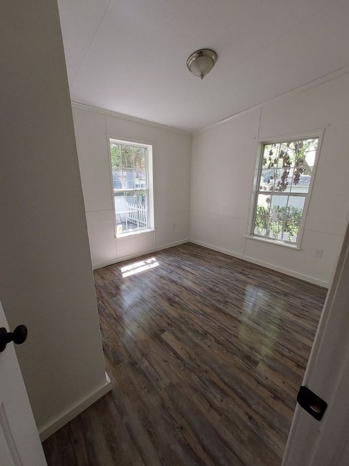 4044 Circle Dr - Photo 6 of 14
