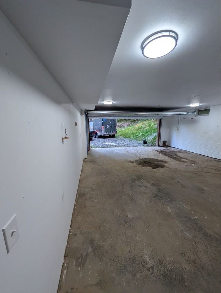 3582 Silvernail Rd - Photo 3 of 50