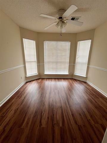 4558 Kings Grant Dr - Photo 6 of 17