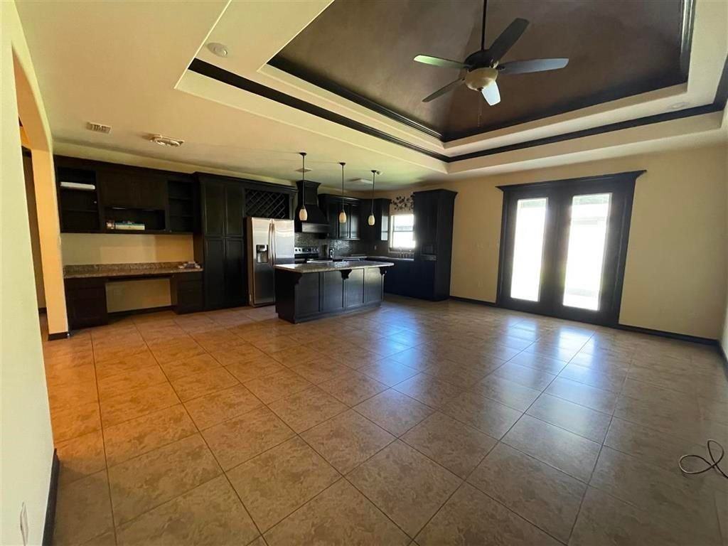 3122 Rosco - Photo 2 of 5