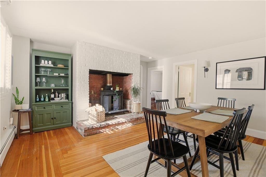 28 Kay St ##3 - Photo 5 of 37