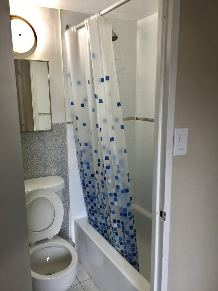 97 Spadina Road #10 - Photo 5 of 12