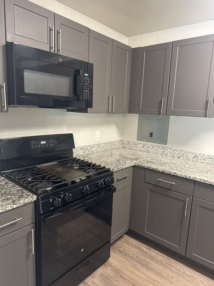 Hewitt Gardens Apartments - Photo 2 of 37