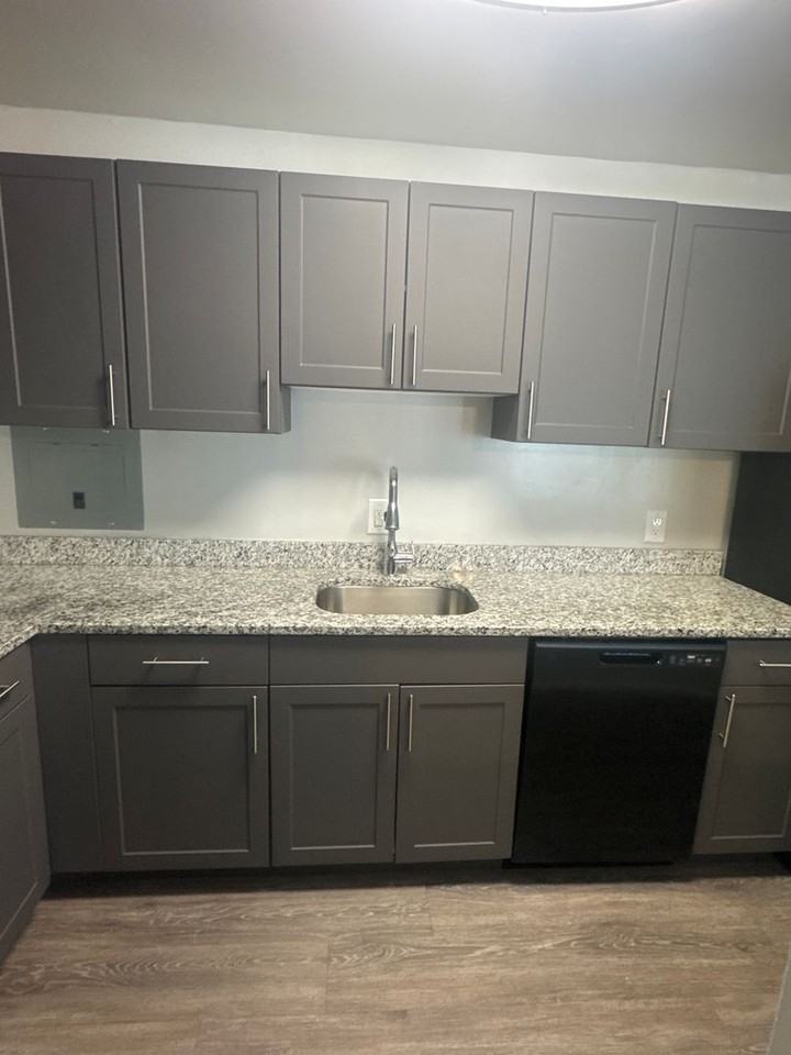 Hewitt Gardens Apartments - Photo 3 of 37