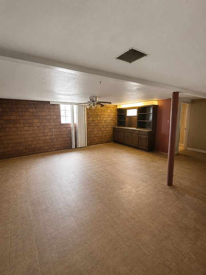 809 Nw 53rd St - Photo 4 of 5