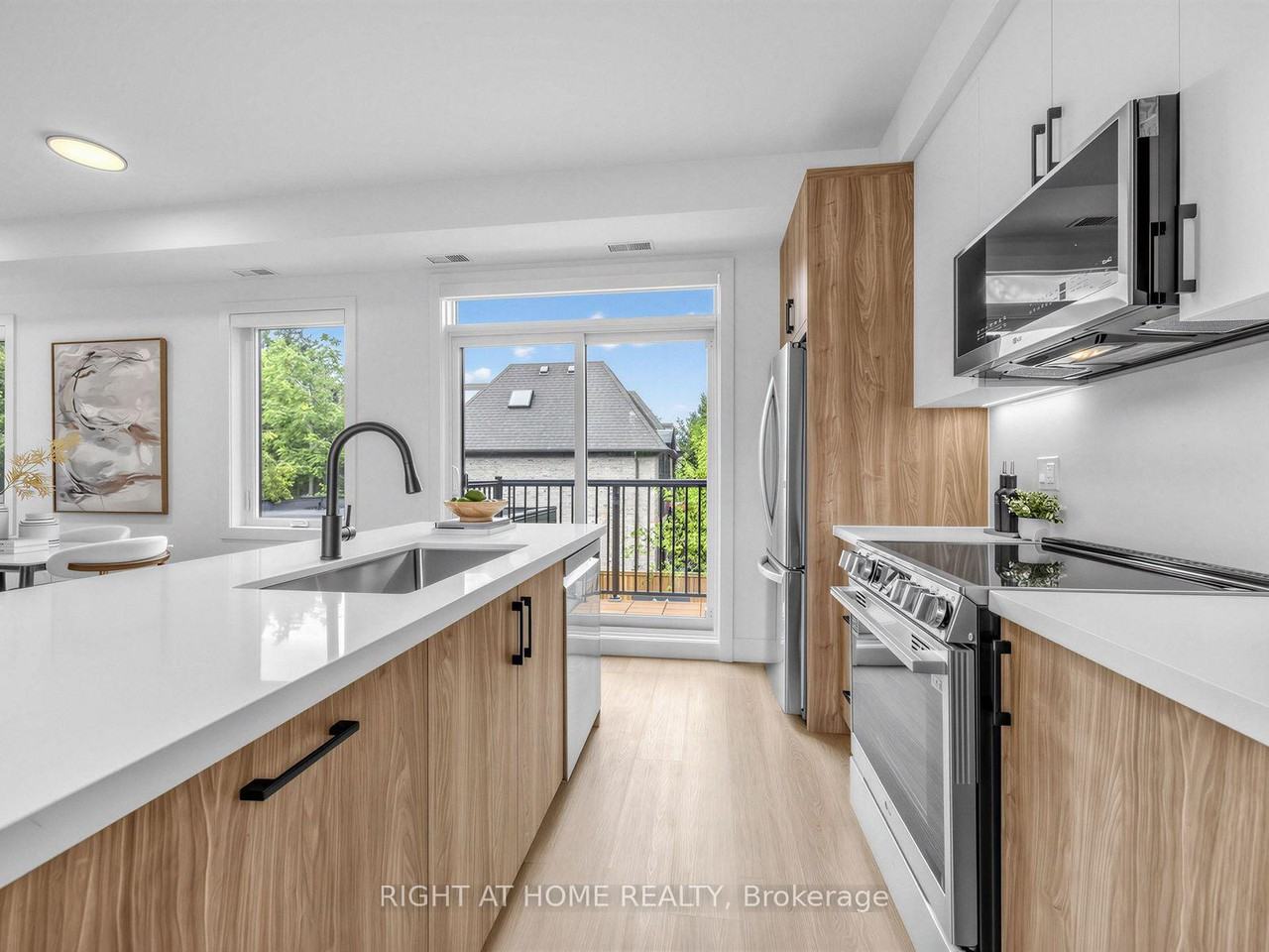 1416 Islington Avenue - Photo 2 of 24