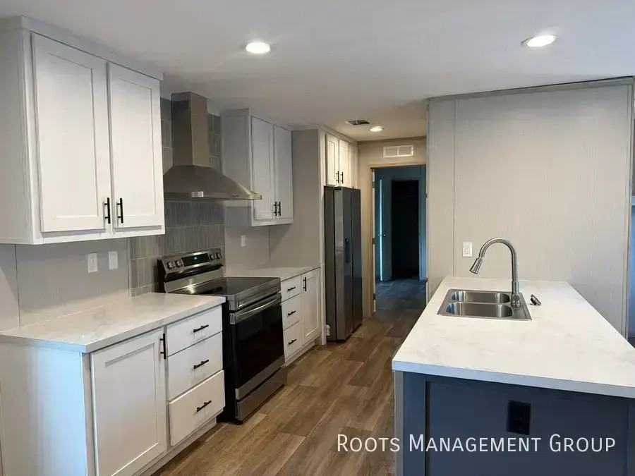 300 Brantley Dr #32 - Photo 5 of 26