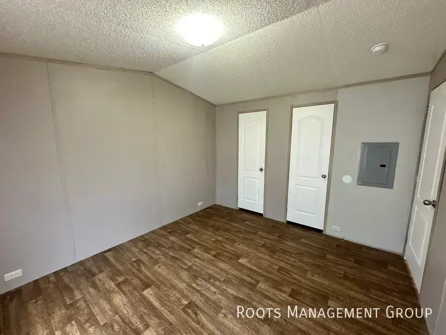 105 Spring View Ct #20 - Photo 5 of 13