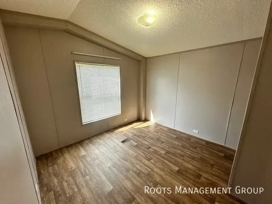 105 Spring View Ct #20 - Photo 7 of 13