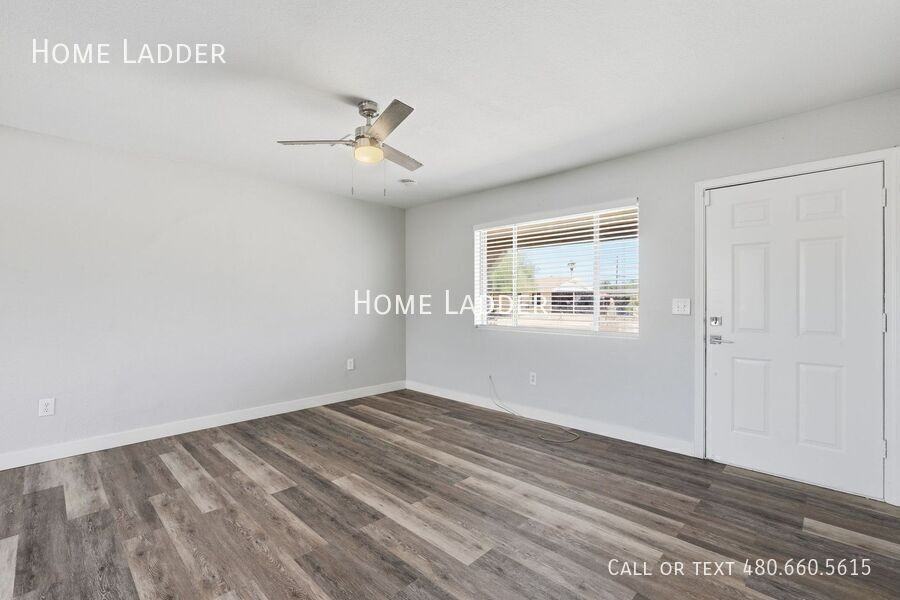 1125 E 1st St - Photo 2 of 26