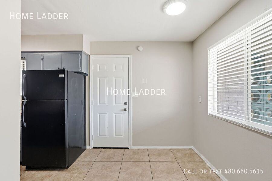 6747 N 26th Ave #3 - Photo 6 of 25