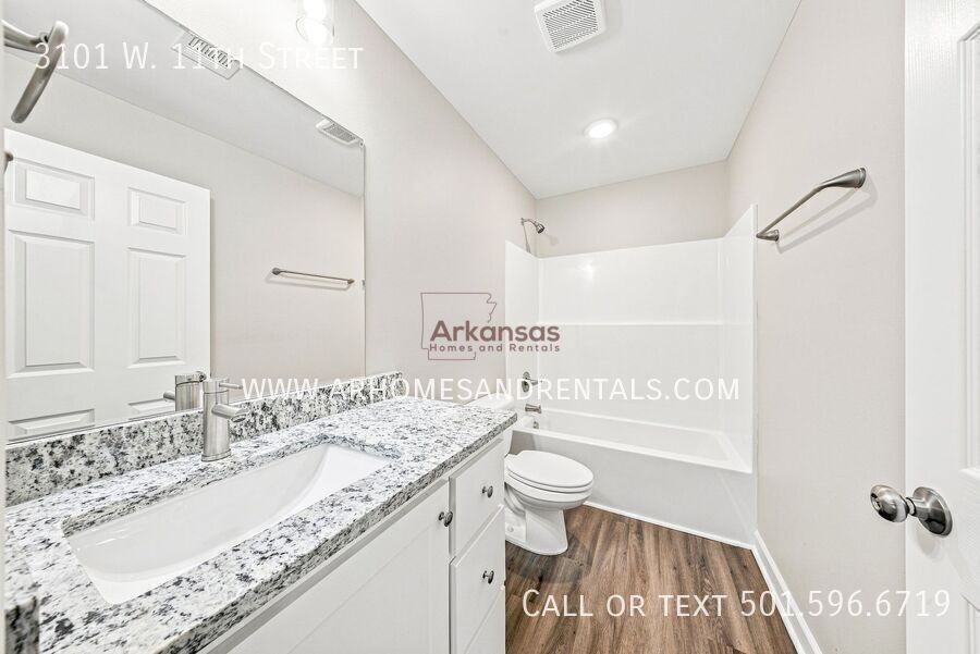 3101 W 11th St - Photo 6 of 15
