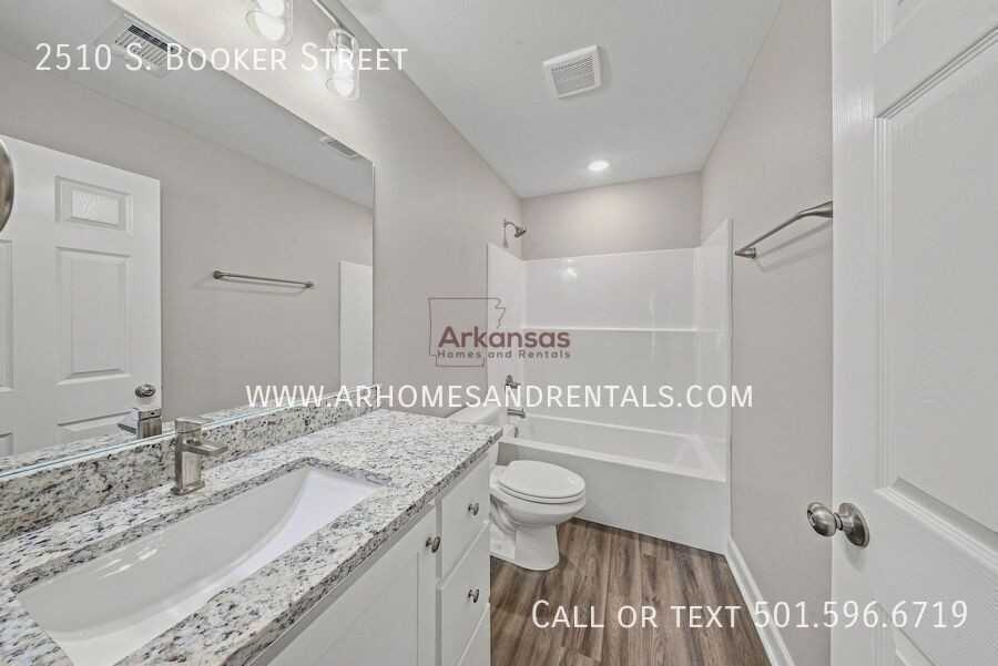2510 Booker St - Photo 7 of 12