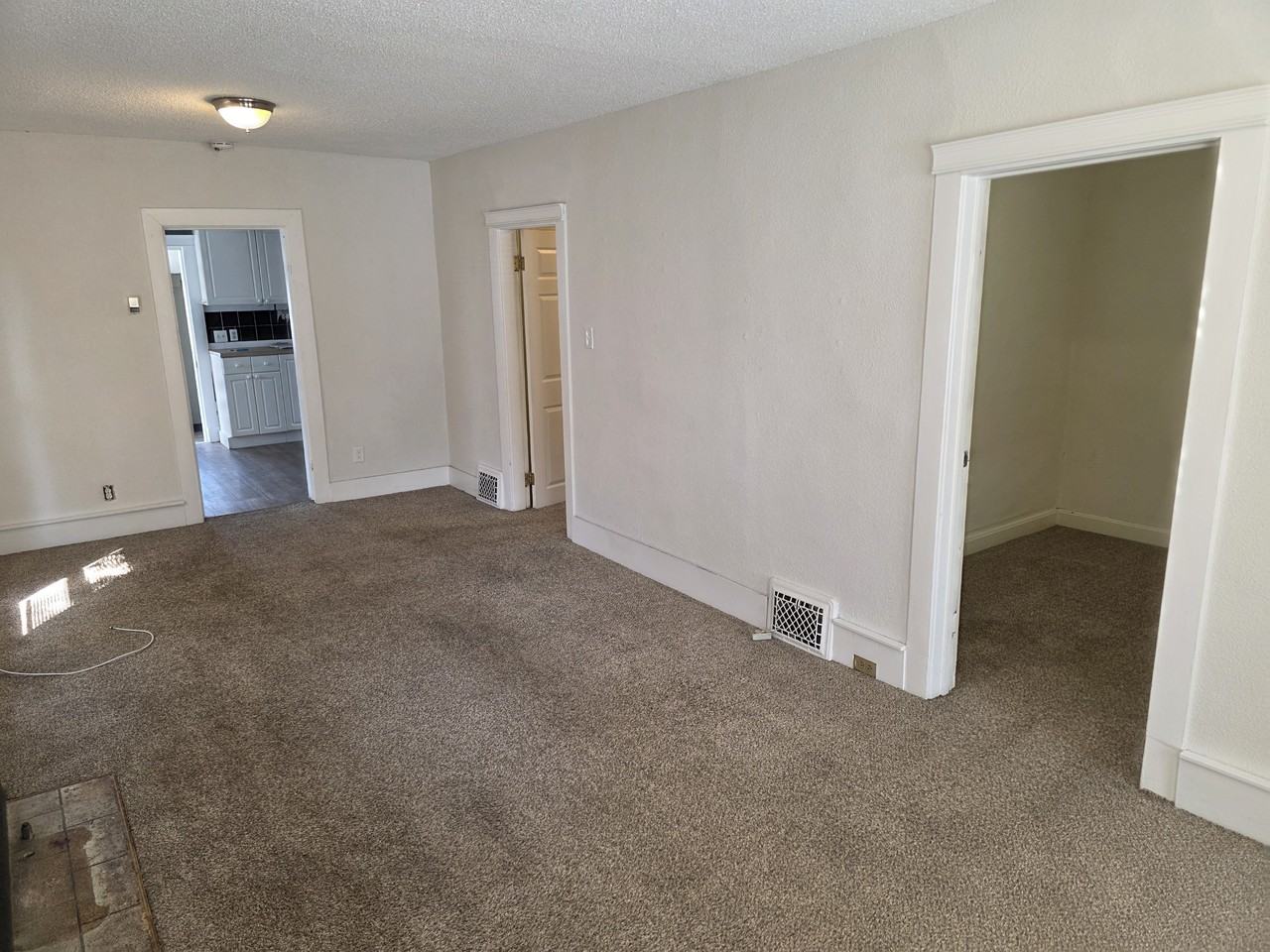 115 7 St Ne - Photo 4 of 10