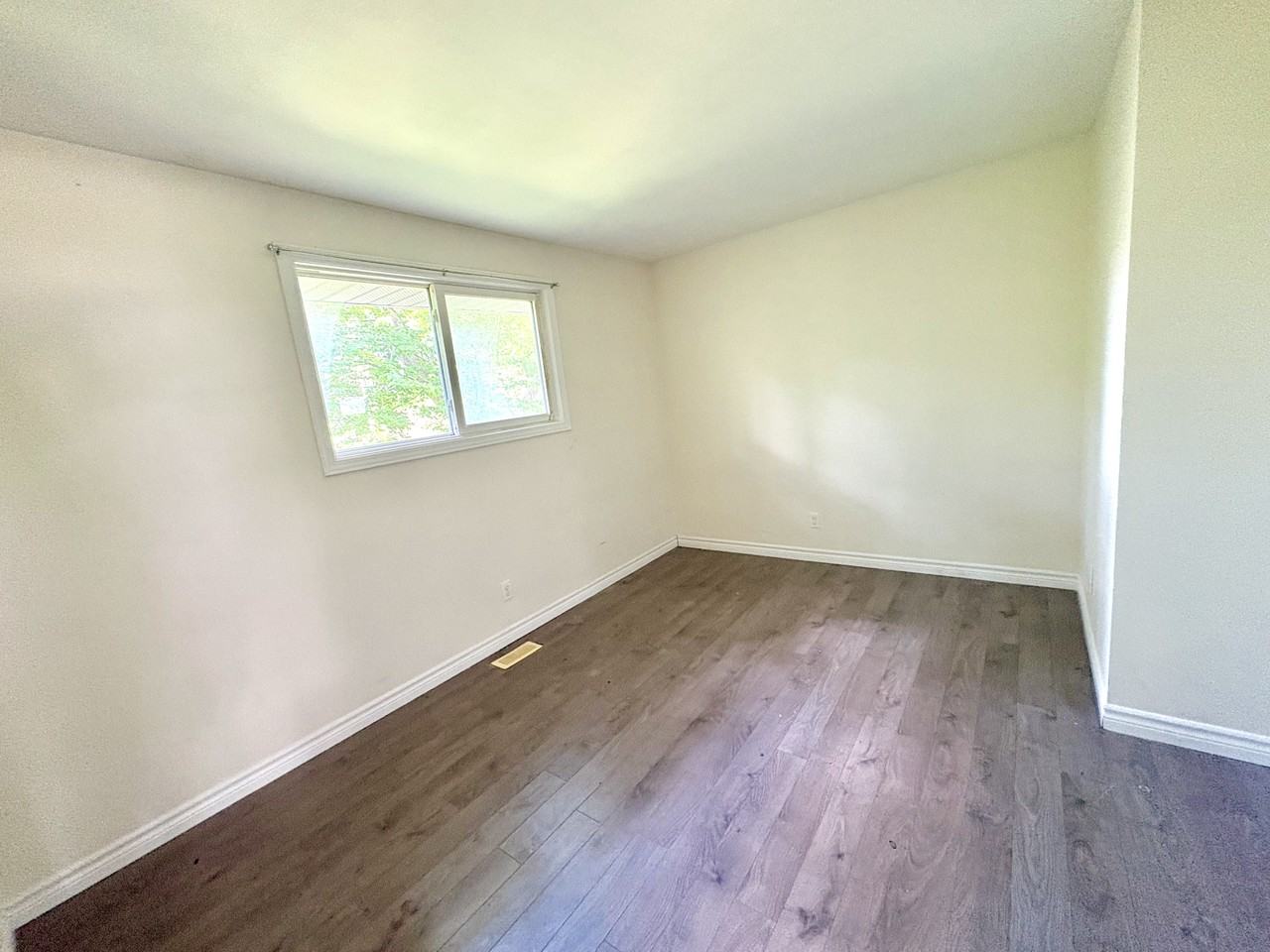 7 Calderwood Dr - Photo 5 of 13