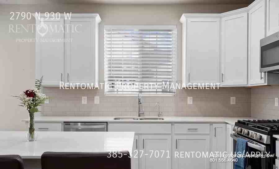 2790 N 930 W - Photo 3 of 35