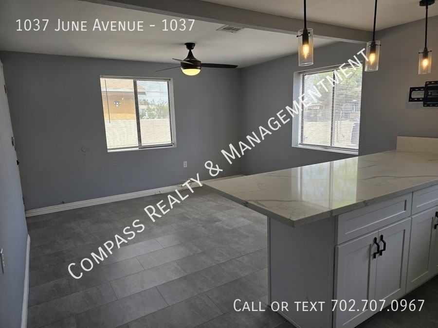 1037 June Ave #1037 - Photo 5 of 19