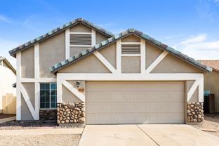 8936 W Fullam St - Photo 1 of 1