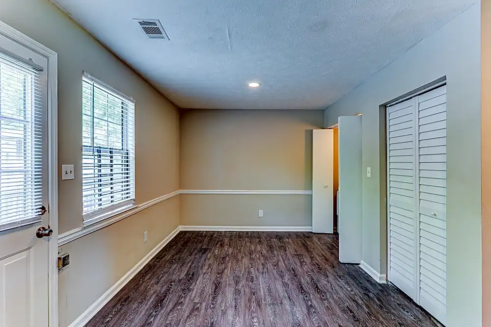 3494 Creekview Pl #3494 - Photo 2 of 19