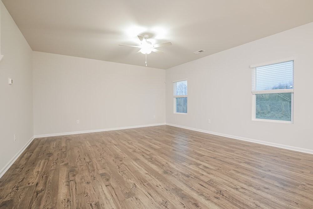 448 Hallingsfield Way - Photo 4 of 17