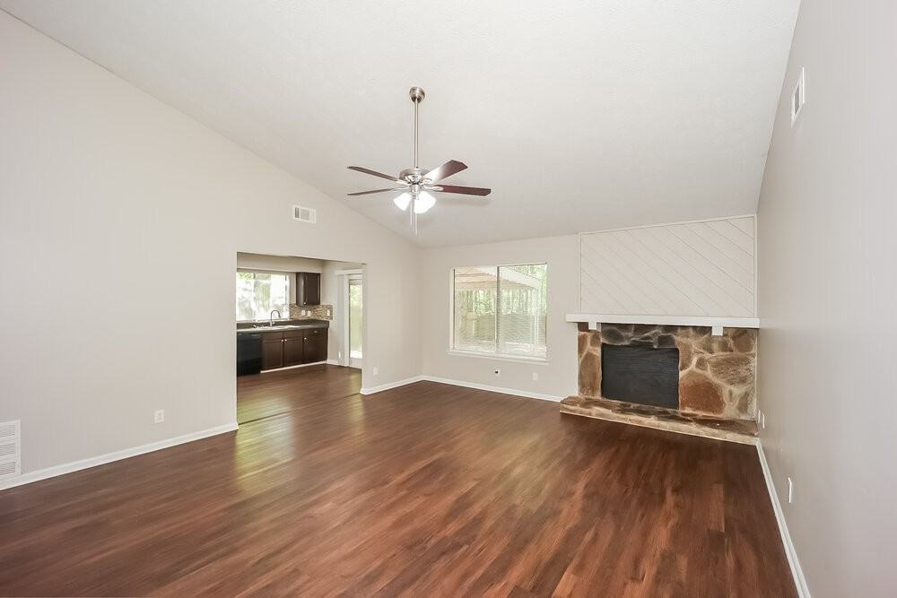 67 Burnham Cir - Photo 7 of 16