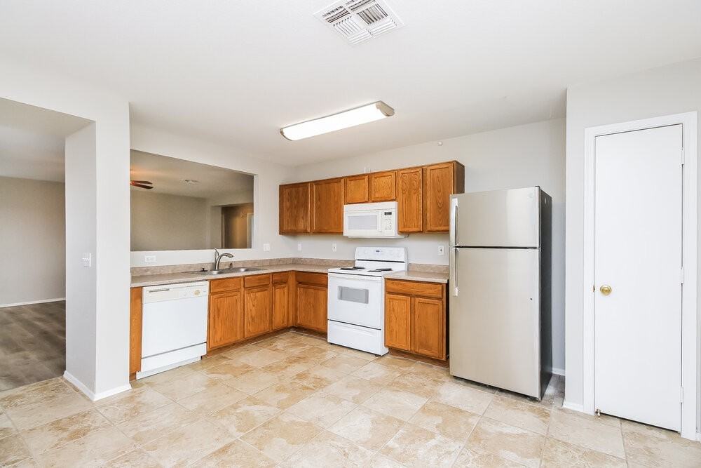 11213 E Quarry Ave - Photo 7 of 16