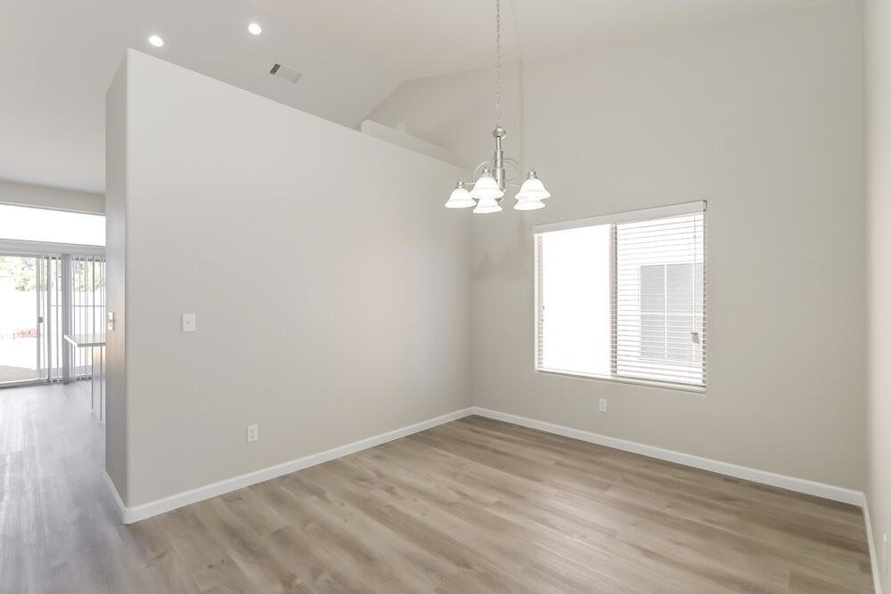 6180 Bruma Ave - Photo 7 of 16
