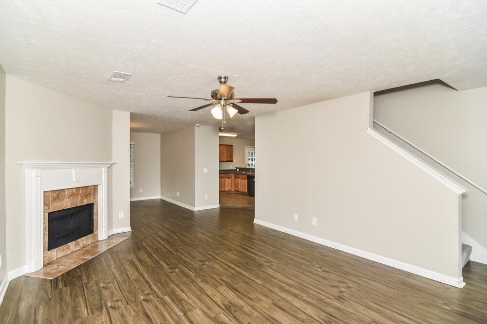 1109 Modesto Ct - Photo 5 of 17