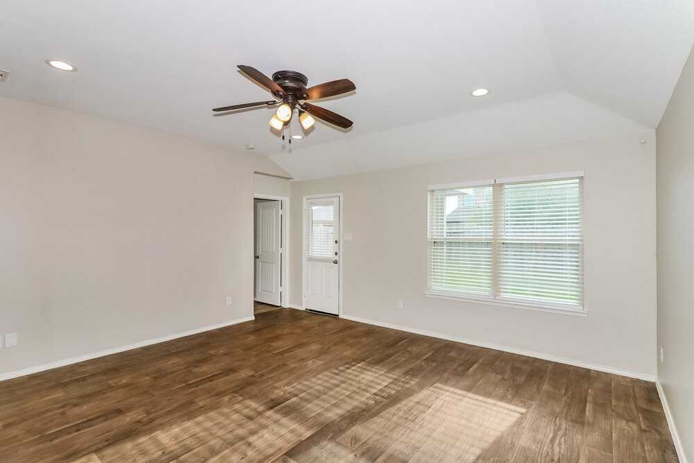 8102 Rose Petals Ln - Photo 3 of 15