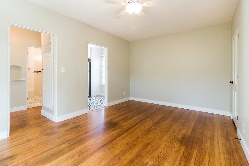 7317 La Jolla Blvd - Photo 4 of 17