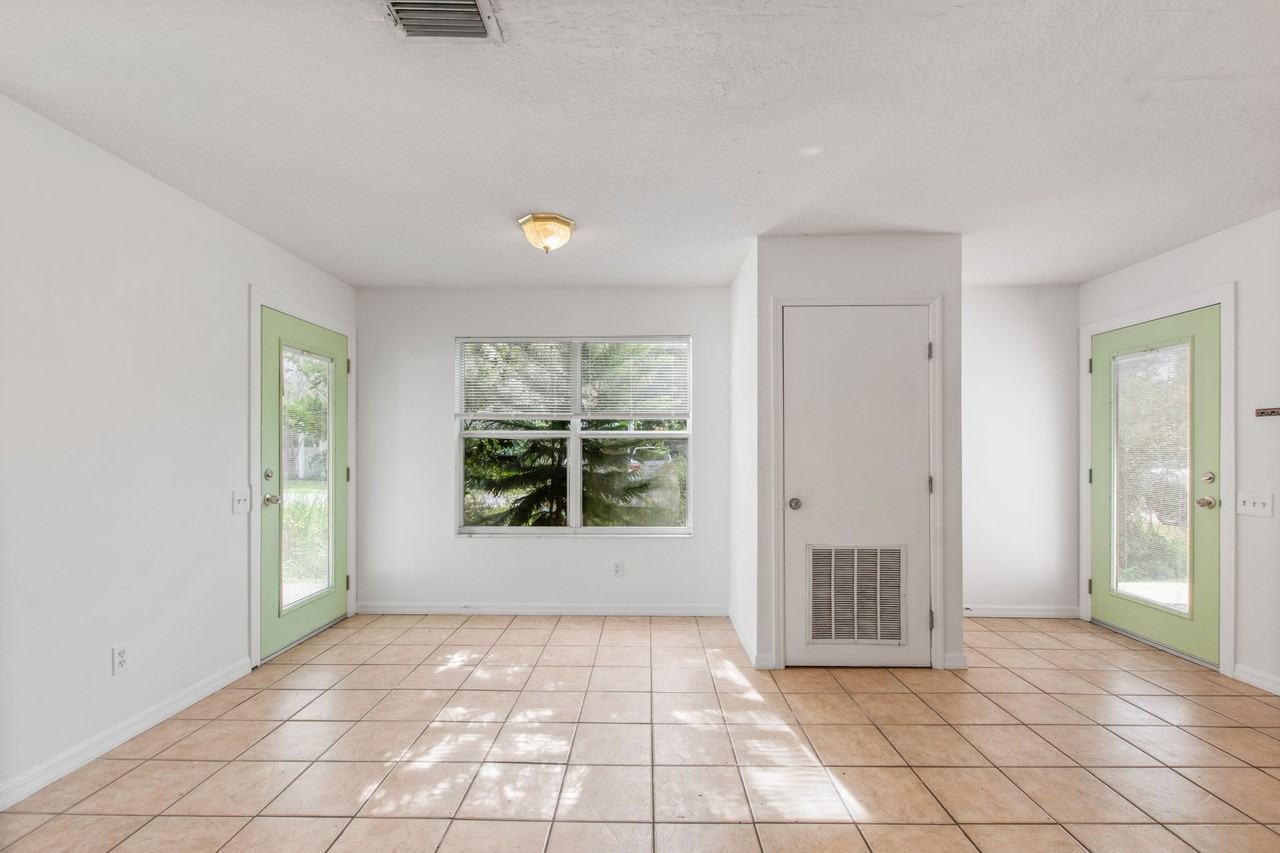 202 F St #C - Photo 5 of 20