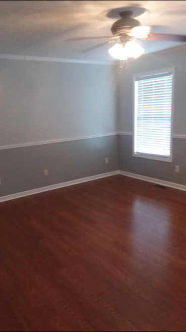 427 Fairgrounds Rd #1 - Photo 5 of 18