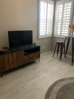 12070 S 186th Ave - Photo 4 of 8