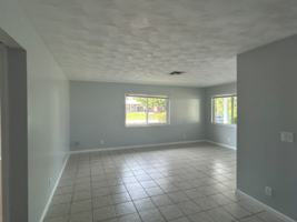 featured image of 860 Nw 10th Ter #1