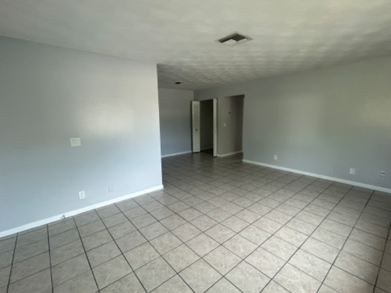 860 Nw 10th Ter #1 - Photo 6 of 14