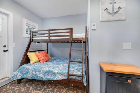 25 K St #REAR - Photo 4 of 8