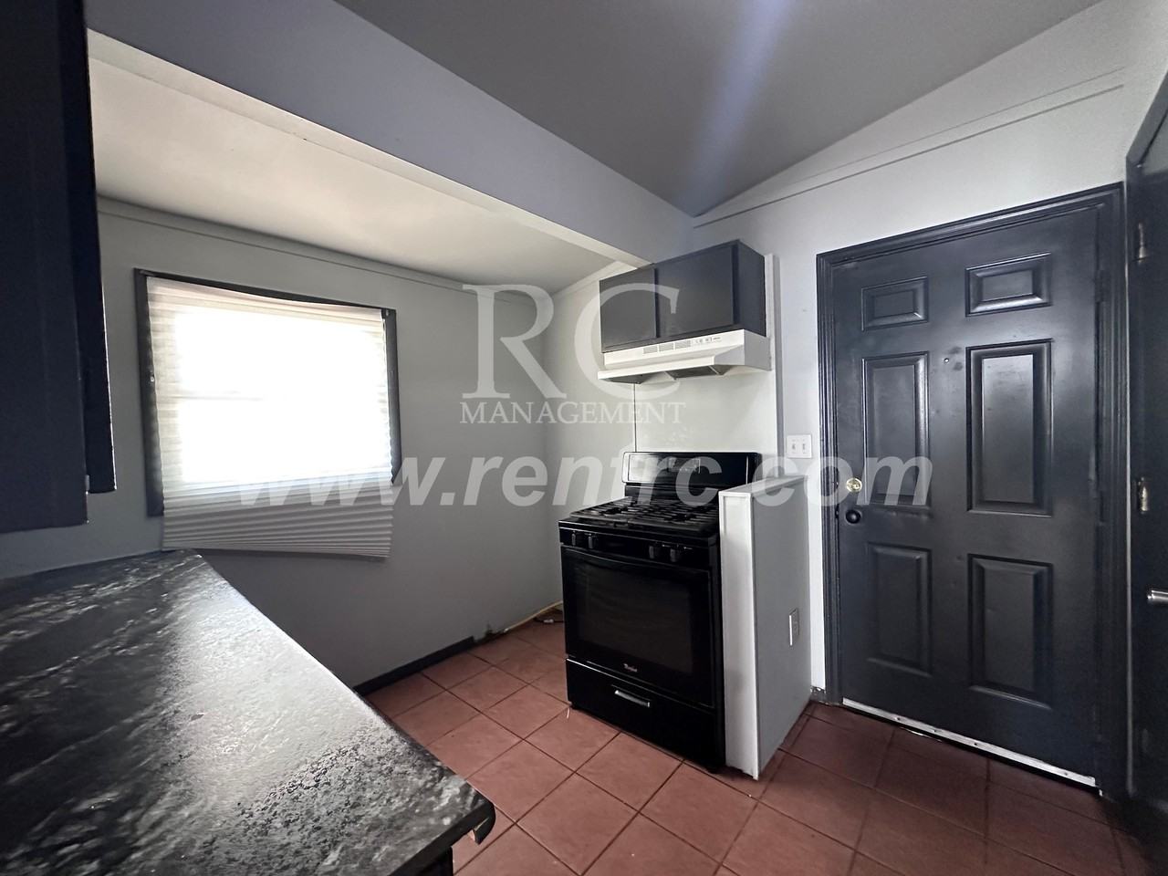 411 N Beard St #N - Photo 2 of 16