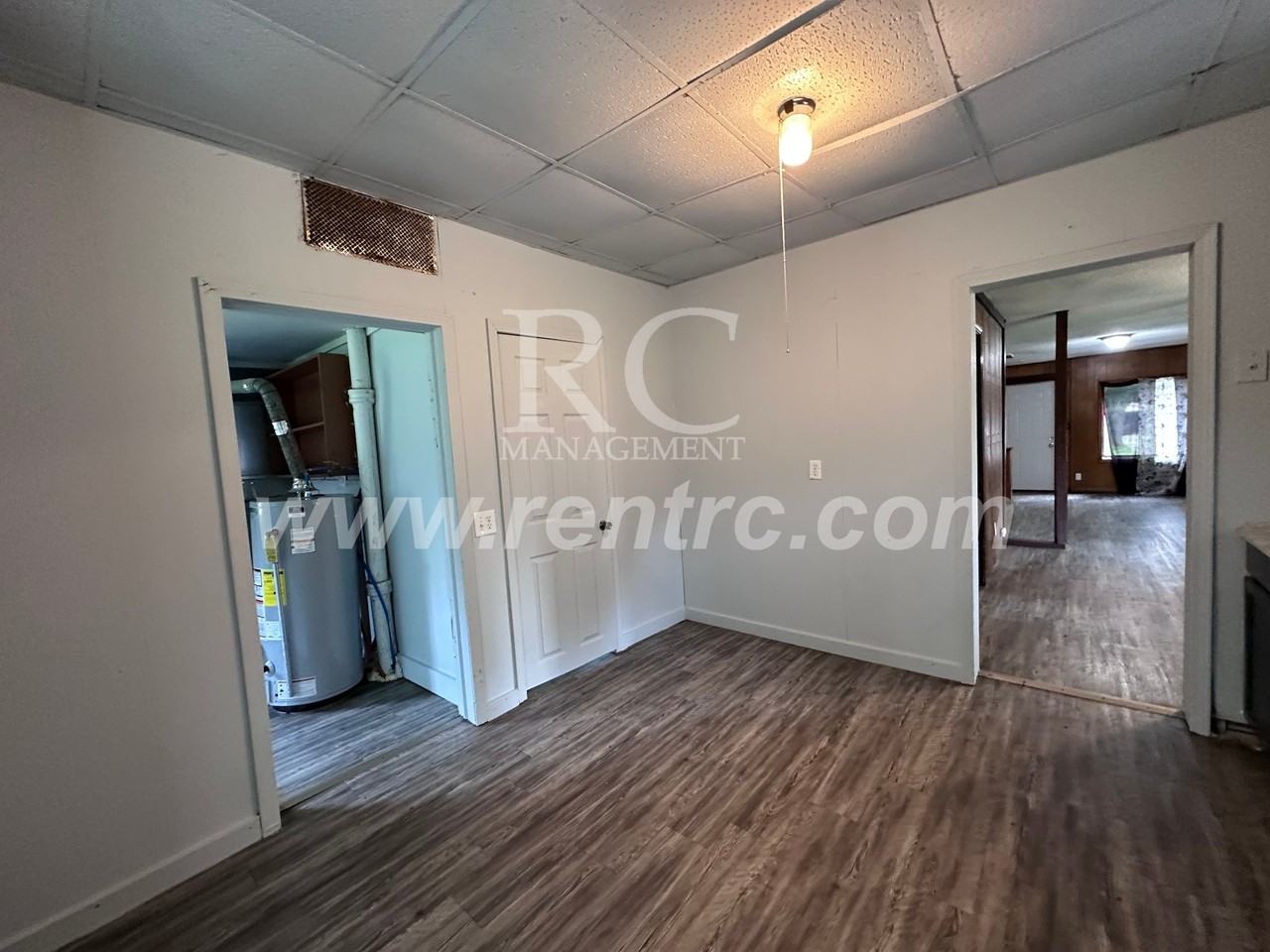 106 Wisconsin Ave - Photo 3 of 15